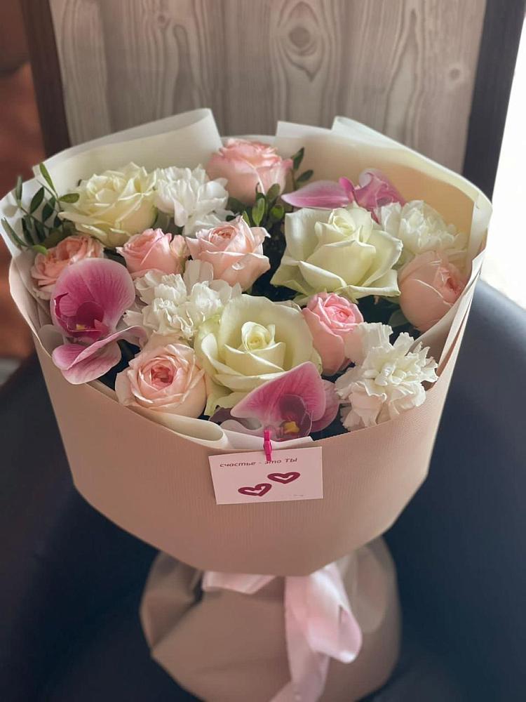 Букет цветов из: Орхидеи, Розы и Гвоздики в Макарьеве