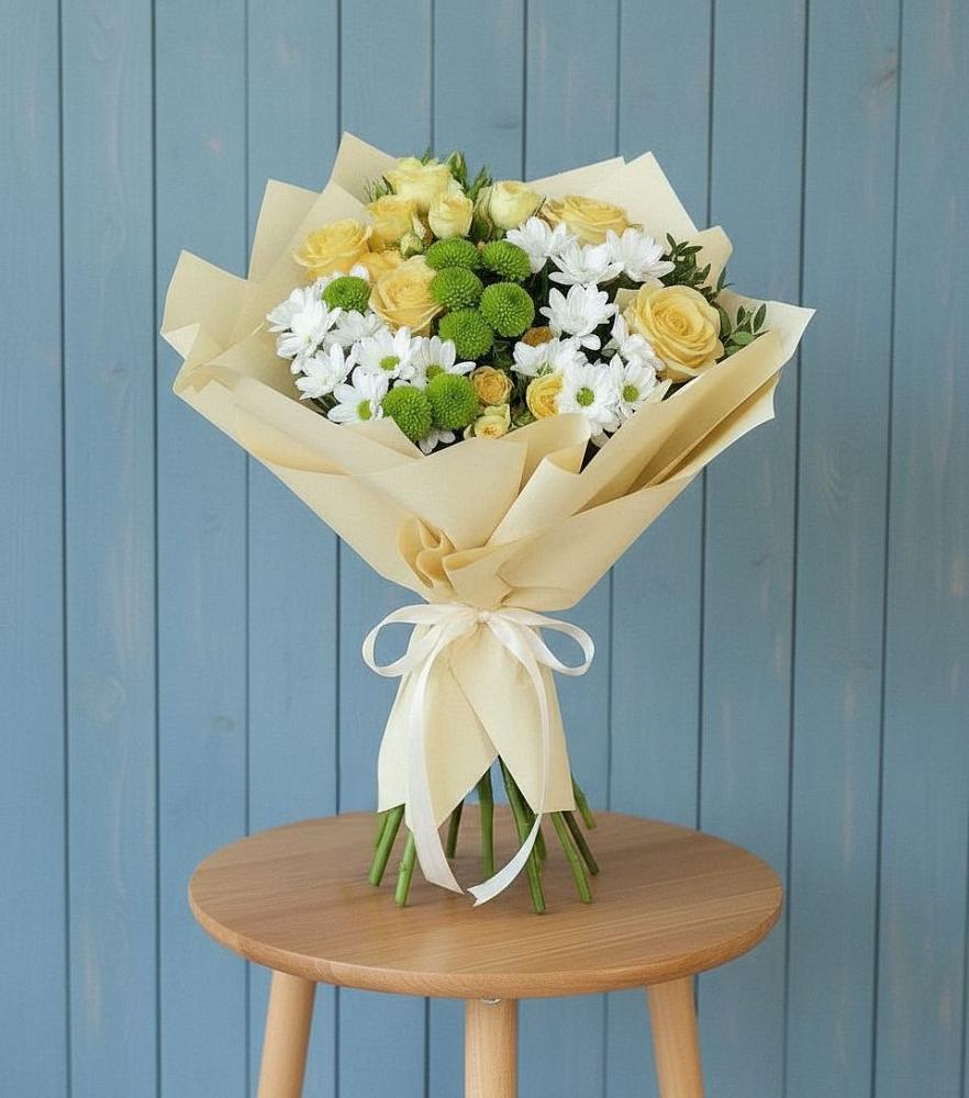 Букет цветов из: Хризантемы и Розы в Макарьеве