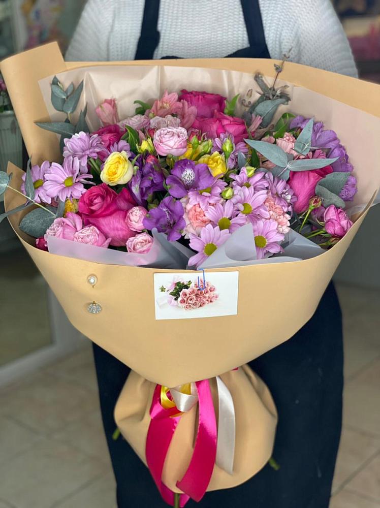 Букет цветов из: Хризантемы, Гвоздики и Альстромерии в Макарьеве