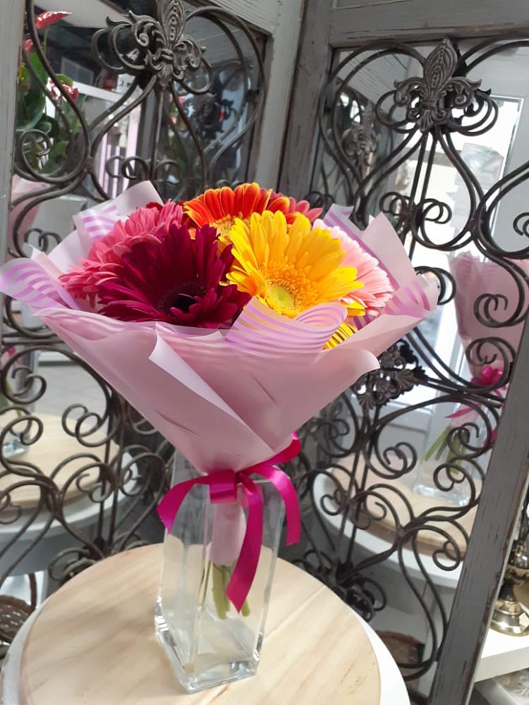 Букет цветов из: Герберы в Макарьеве