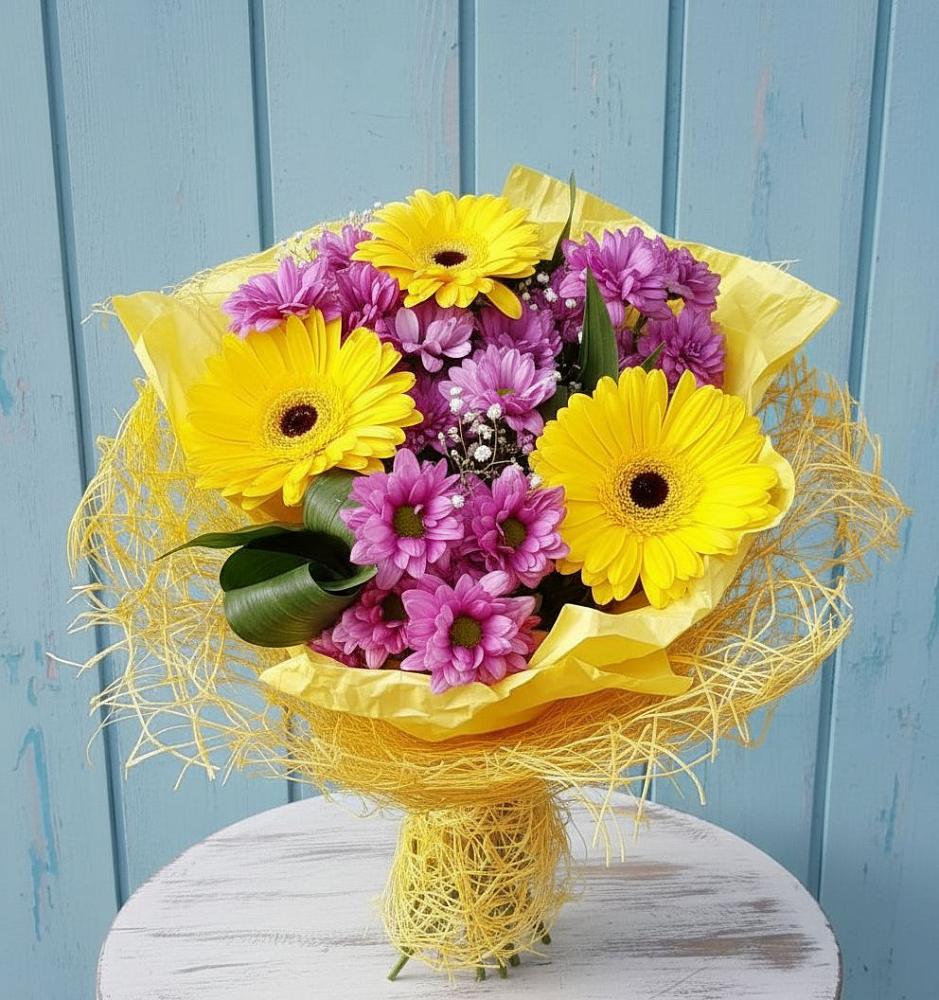 Букет цветов из: Хризантемы и Герберы в Макарьеве