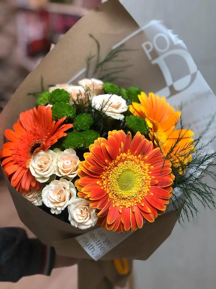 Букет цветов из: Герберы, Хризантемы и Розы в Макарьеве